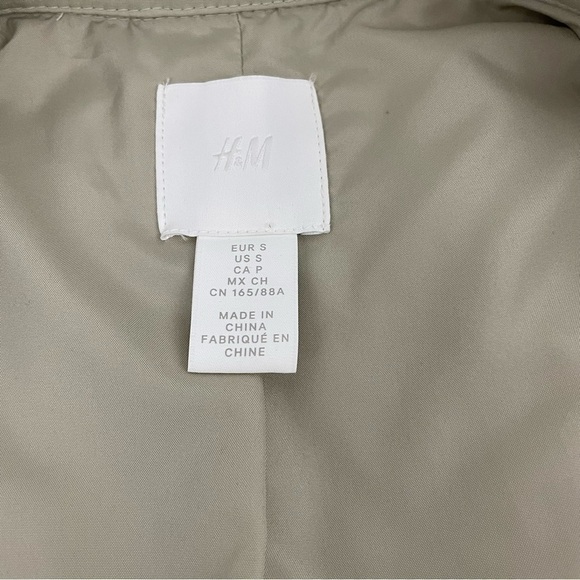 H&M Oversized Shirt Jacket, Padded Shacket, Green/Beige Size Small - Picture 7 of 11